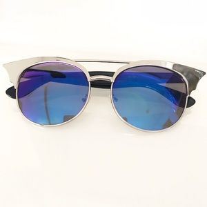 Blue & Silver Cat Eye Sunglasses!